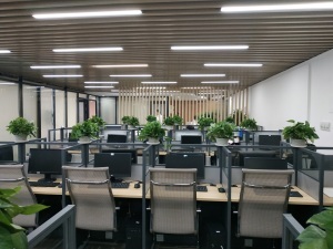 廣鑫商務(wù)信息咨詢公司 引領(lǐng)企業(yè)智慧決策，助力商業(yè)成功